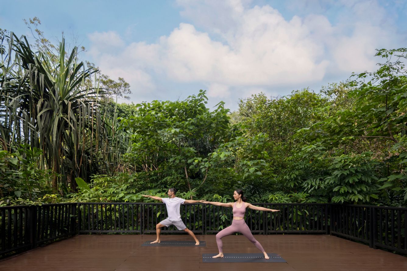 rz-lgkrz-yoga-session-21147_Classic-Hor